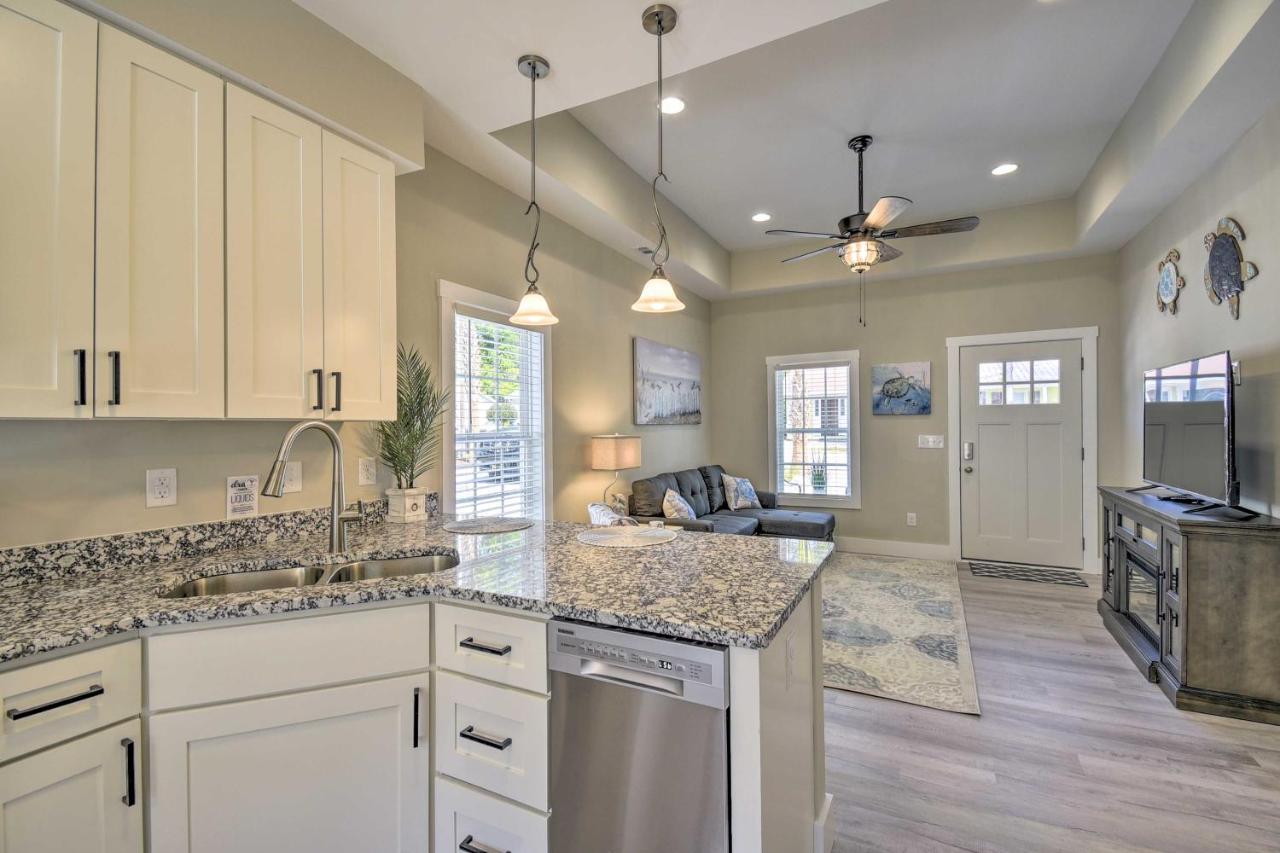 Ocean Isle Beach Home With Shared Lanai And Grill מראה חיצוני תמונה