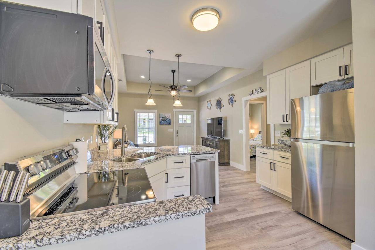 Ocean Isle Beach Home With Shared Lanai And Grill מראה חיצוני תמונה